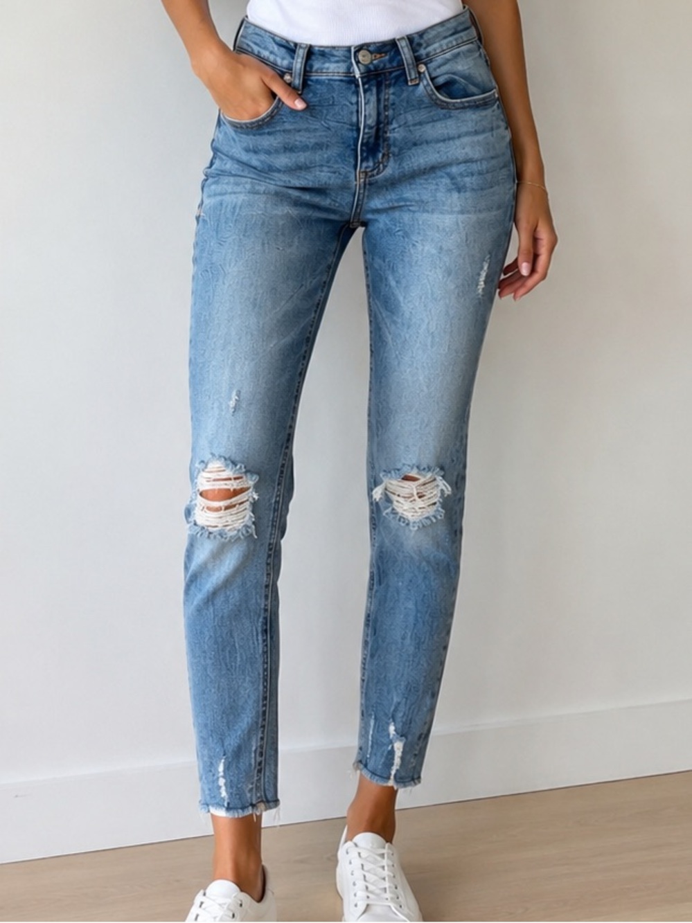 DYNDNM KATE Distressed Skinny Jeans Size 28 Light Wash Denim
